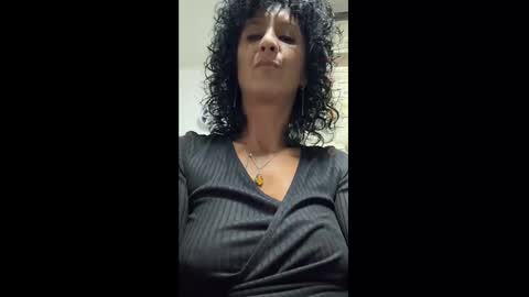 nikol online show from October 2025 06:25:02 PM