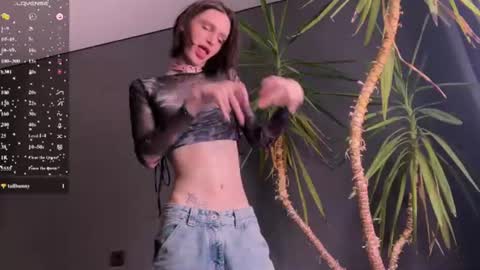 Snapshot of niky_long chatting on June 2026 12:46:02 PM Niky online show from June 2026 12:46:02 PM