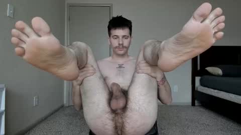 Snapshot of nilfgaardyenn chatting on November 2025 07:02:02 PM Maximilian online show from November 2025 07:02:02 PM