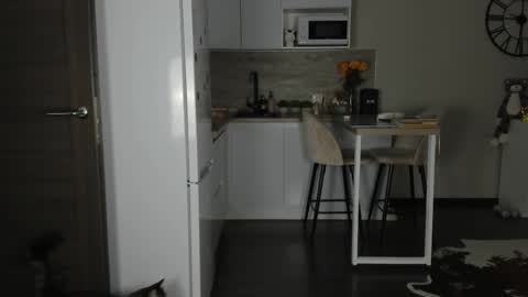 Bella online show from March 2026 11:30:02 PM