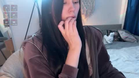 Jennet online show from September 2025 01:24:02 PM