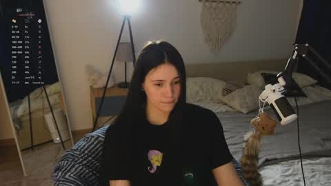 Jennet online show from March 2026 07:41:02 PM