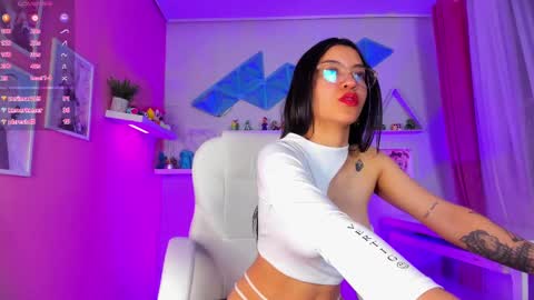 Nina online show from January 2025 11:53:02 PM