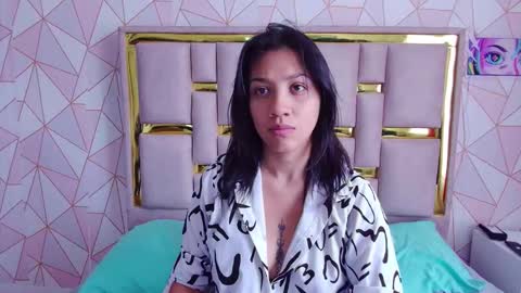 Nina Carther online show from March 2026 07:18:02 PM