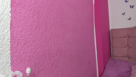 Nina online show from December 2024 01:42:01 AM