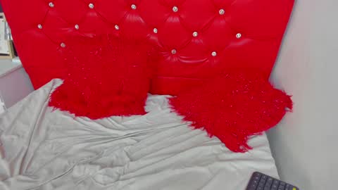 Nina online show from December 2024 05:02:01 AM