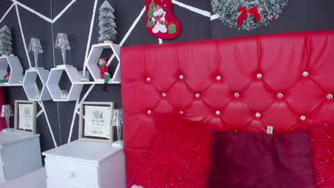 Nina online show from December 2024 09:59:02 AM