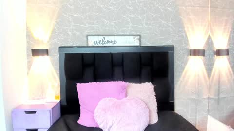 Nina online show from January 2025 05:41:02 AM