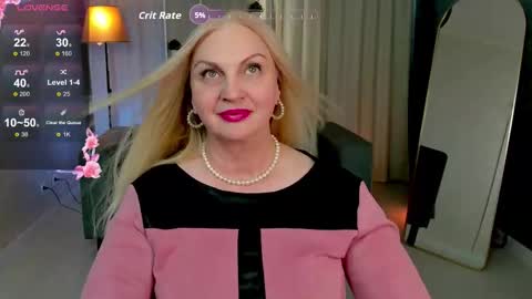 Nina online show from September 2025 09:09:01 AM