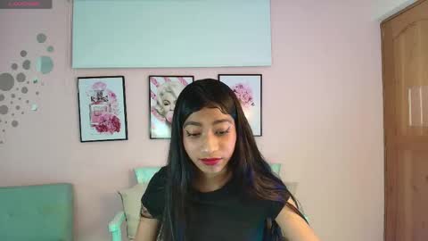 Snapshot of nina_esco chatting on May 2026 08:16:01 PM Nina online show from May 2026 08:16:01 PM