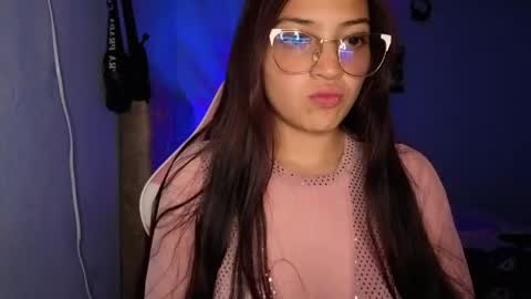 Snapshot of nina_hot59 chatting on May 2026 01:10:02 AM nina_hot59 online show from May 2026 01:10:02 AM