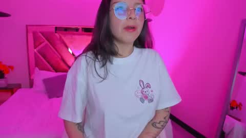 Nina myers online show from November 2025 03:39:01 AM