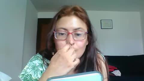 Nina online show from February 2025 07:38:01 PM