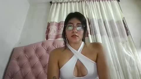 ninaa_velvett online show from April 2026 04:17:01 AM