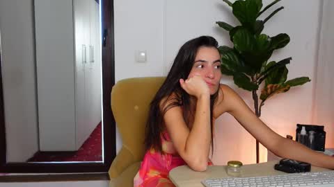 NinaCrystal online show from September 2025 05:40:01 AM