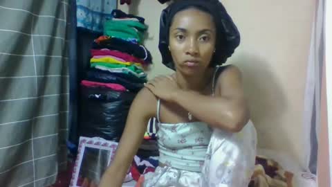 Snapshot of ninaeaa chatting on May 2026 11:49:02 AM ninaeaa online show from May 2026 11:49:02 AM