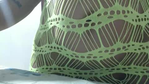 Ninapalmer online show from April 2026 07:18:02 PM