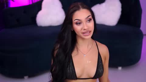 Ninna online show from October 2025 07:00:01 PM