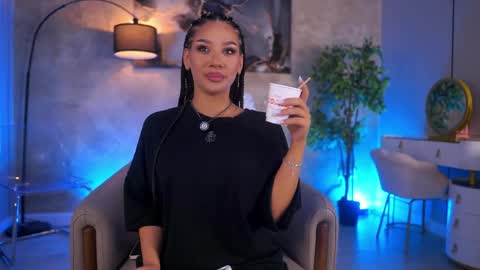 Snapshot of ninasolenne chatting on June 2026 09:15:01 AM Ninna online show from June 2026 09:15:01 AM