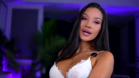Snapshot of ninasolenne chatting on June 2026 07:24:02 PM Ninna online show from June 2026 07:24:02 PM