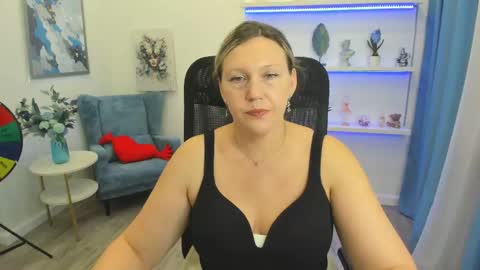 Snapshot of ninastarle chatting on May 2026 11:39:02 AM ninastarle online show from May 2026 11:39:02 AM