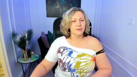 Snapshot of ninastarle chatting on May 2026 04:51:01 AM ninastarle online show from May 2026 04:51:01 AM
