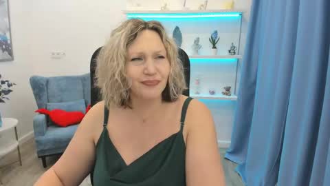 Snapshot of ninastarle chatting on May 2026 11:50:02 AM ninastarle online show from May 2026 11:50:02 AM