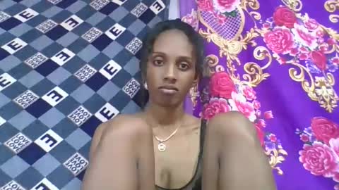 ninie246746 online show from April 2026 07:51:01 PM