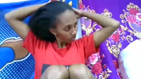 Snapshot of ninie246746 chatting on June 2026 06:15:02 AM ninie246746 online show from June 2026 06:15:02 AM