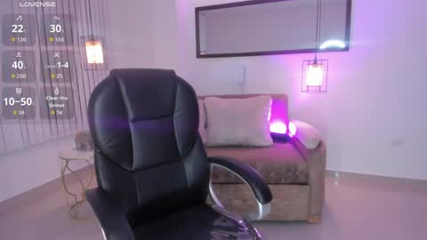 Snapshot of ninna_asppen chatting on April 2026 04:39:02 AM ninna_asppen online show from April 2026 04:39:02 AM