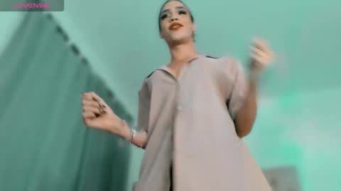 Ninon Beart online show from February 2026 01:51:01 AM