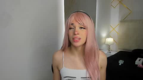 nioki_ online show from March 2026 04:07:02 AM