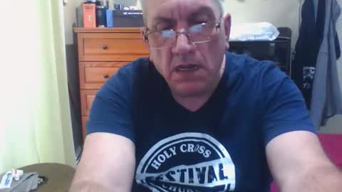 Dennis online show from November 2025 03:44:01 PM