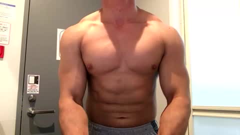 nipspitslover online show from April 2026 11:37:01 AM