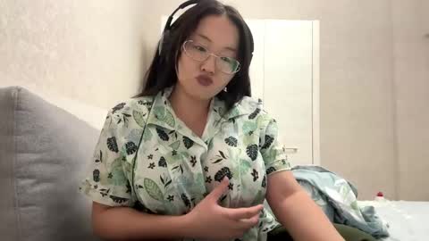 Snapshot of niranirachan chatting on April 2026 10:32:02 PM Nira online show from April 2026 10:32:02 PM