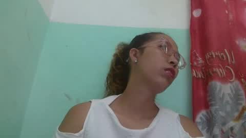 Snapshot of nirisouh chatting on March 2025 09:44:02 AM nirisouh online show from March 2025 09:44:02 AM