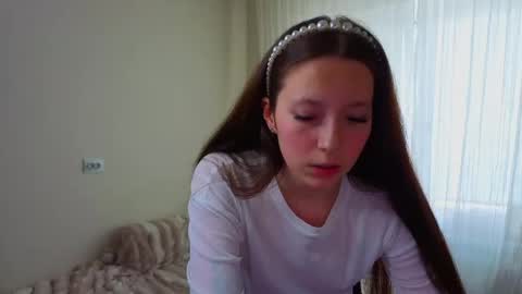 Polly 3 online show from May 2026 01:51:02 PM