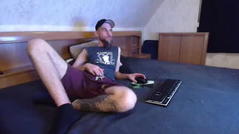 nixan85 online show from September 2025 09:17:02 PM