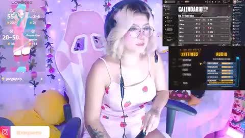 Snapshot of nixy_sama chatting on October 2025 12:00:01 AM Nixy Sama online show from October 2025 12:00:01 AM