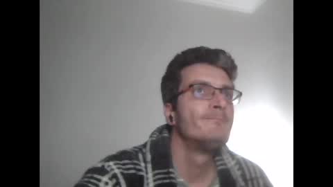 Snapshot of nmcandeias chatting on December 2024 11:05:01 PM Nuno online show from December 2024 11:05:01 PM