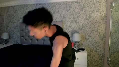 Noah online show from April 2026 04:27:01 AM