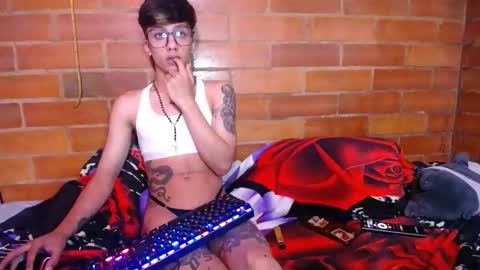 noah420sr online show from January 2025 03:19:01 PM