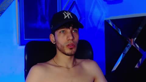 Noah Brigth online show from November 2025 12:44:01 AM