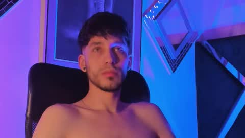 Noah Brigth online show from December 2025 01:26:02 AM