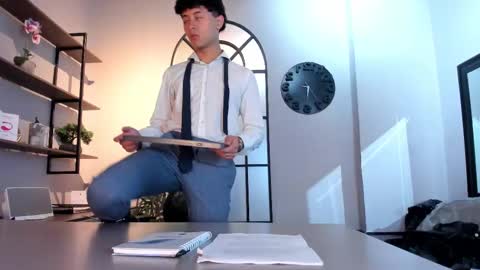 noah_dupont_ online show from September 2025 07:28:02 PM