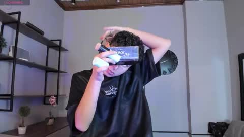 noah_dupont_ online show from February 2026 12:16:01 PM