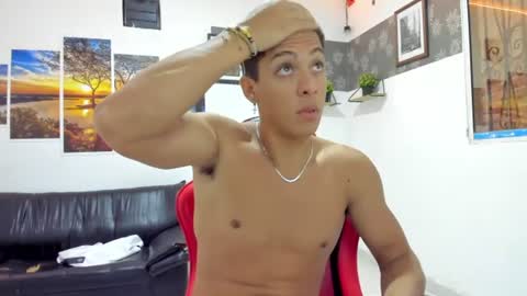 noah_flynn1 online show from June 2026 11:31:01 AM