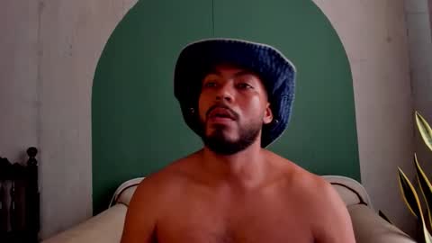 Noah online show from November 2025 05:04:02 PM