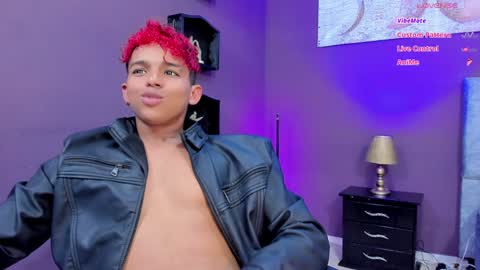 Snapshot of noah_smith04 chatting on December 2024 03:50:02 PM noah_smith04 online show from December 2024 03:50:02 PM