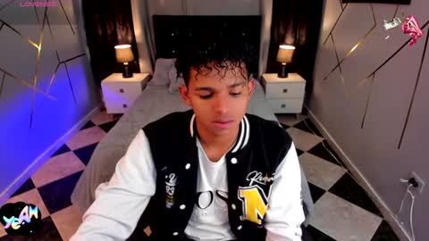 Snapshot of noah_smith04 chatting on January 2025 12:48:02 PM noah_smith04 online show from January 2025 12:48:02 PM